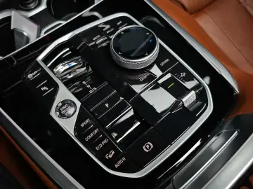 2024 BMW X7 с пробегом 32 610 км