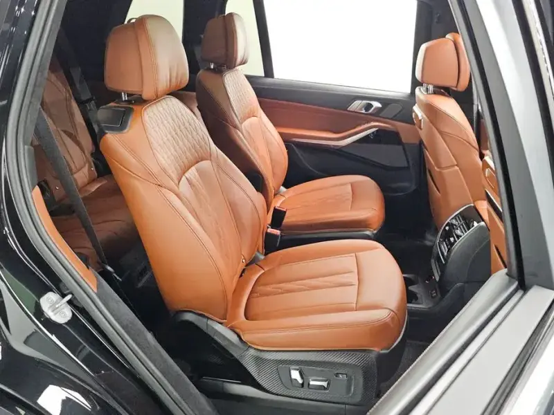 2024 BMW X7 с пробегом 32 610 км