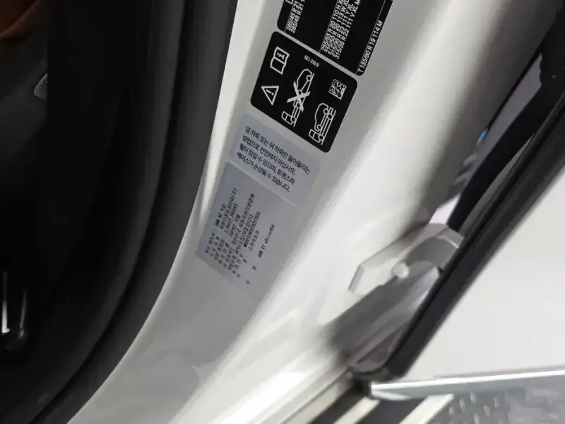2025 BMW X7 с пробегом 21 353 км