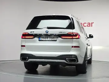2025 BMW X7 с пробегом 13 590 км