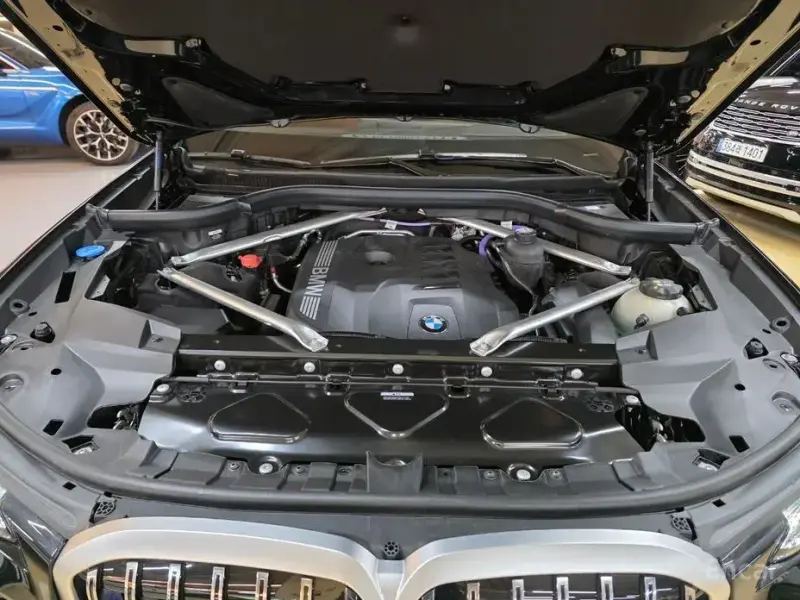 2025 BMW X7 с пробегом 6 686 км