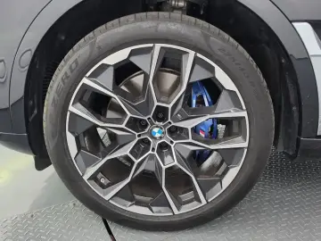 2024 BMW X7 с пробегом 18 995 км