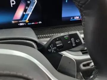 2025 BMW X7 с пробегом 30 216 км