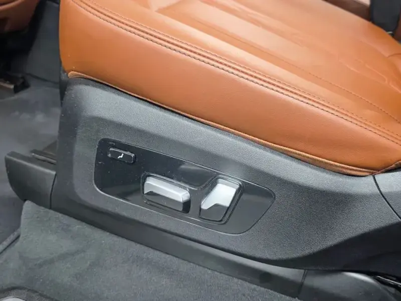 2025 BMW X7 с пробегом 30 216 км