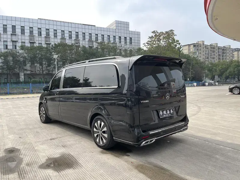 2023 Mercedes-Benz Vito с пробегом 22 000 км