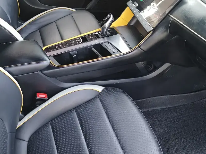 2021 MG 6 с пробегом 43 900 км