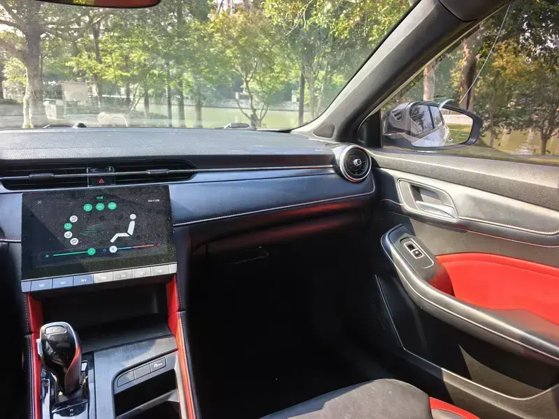 2021 MG 6 с пробегом 14 000 км