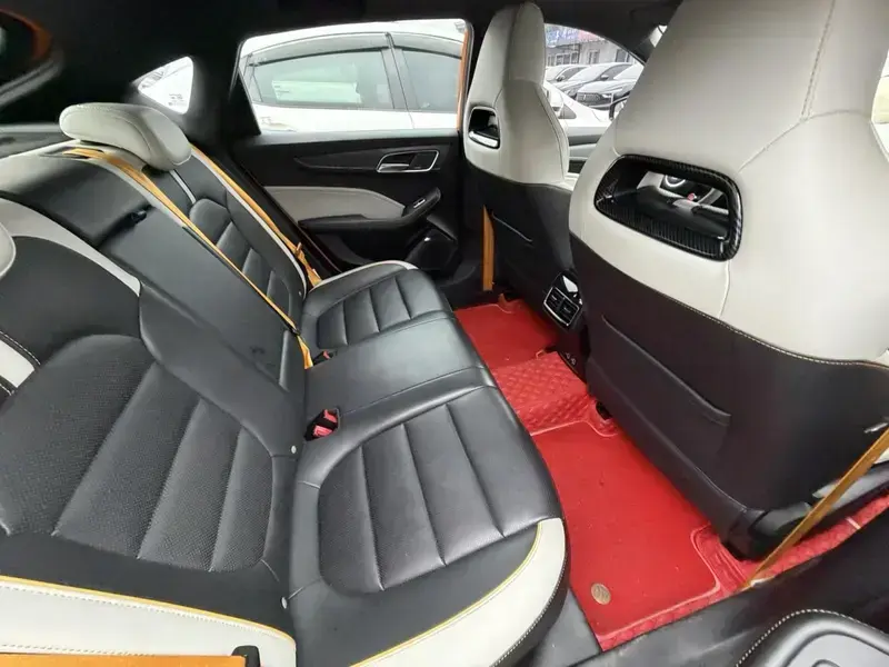 2021 MG 6 с пробегом 45 000 км