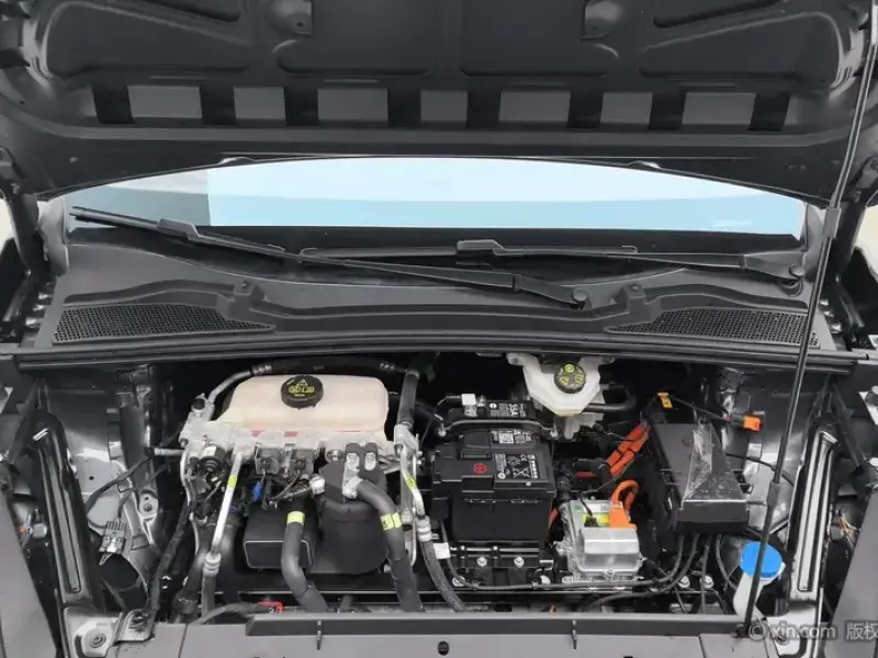 2026 MG 4 EV с пробегом 10 200 км