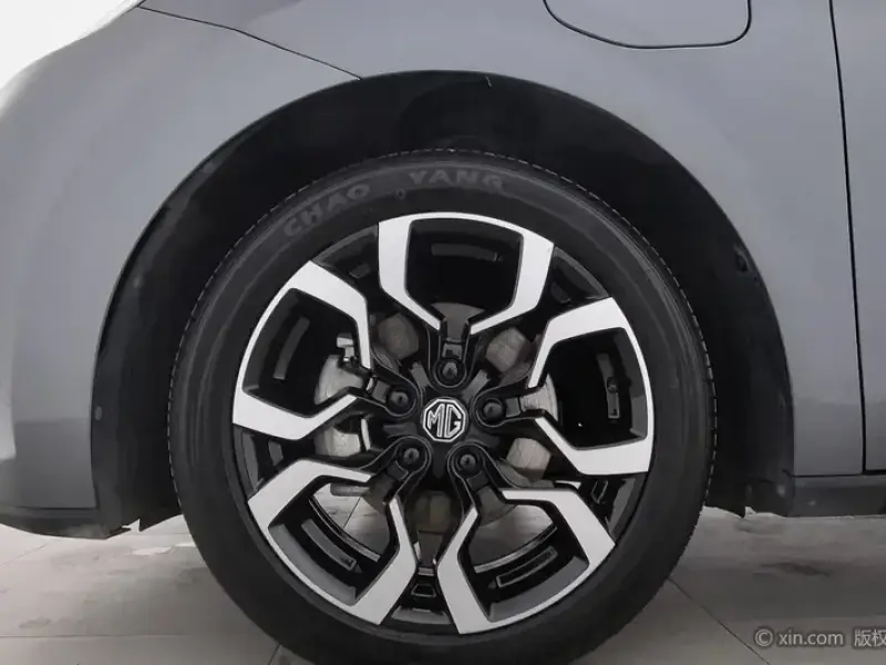 2026 MG 4 EV с пробегом 10 200 км