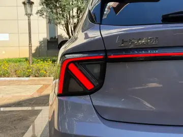 2026 MG 4 EV с пробегом 8 600 км