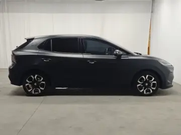 2026 MG 4 EV с пробегом 23 600 км