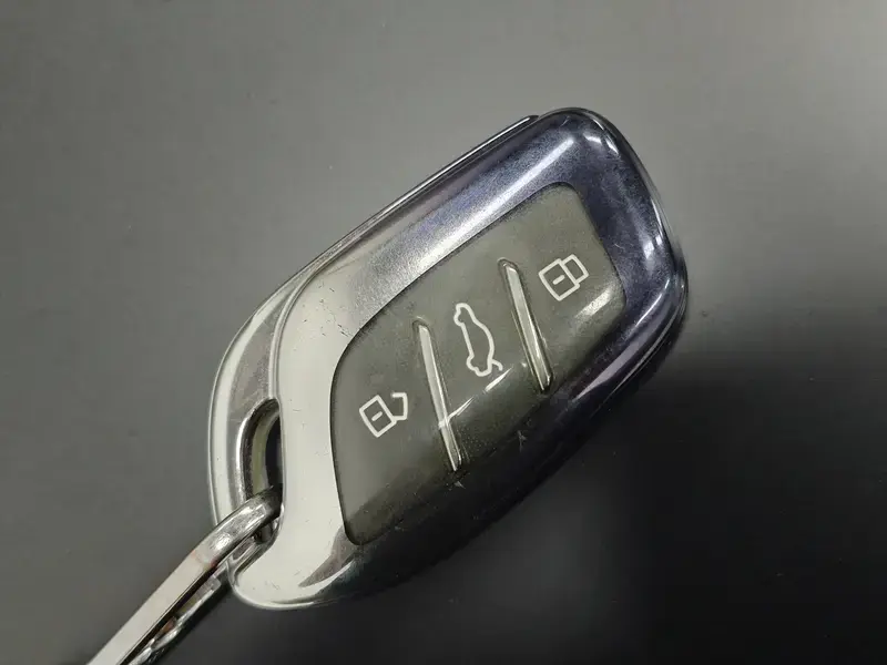 2026 MG 4 EV с пробегом 23 600 км