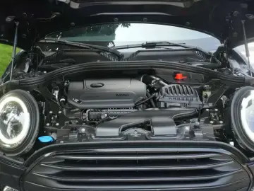 2022 Mini Clubman с пробегом 67 600 км