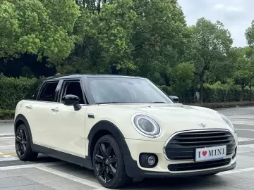 2022 Mini Clubman с пробегом 88 000 км