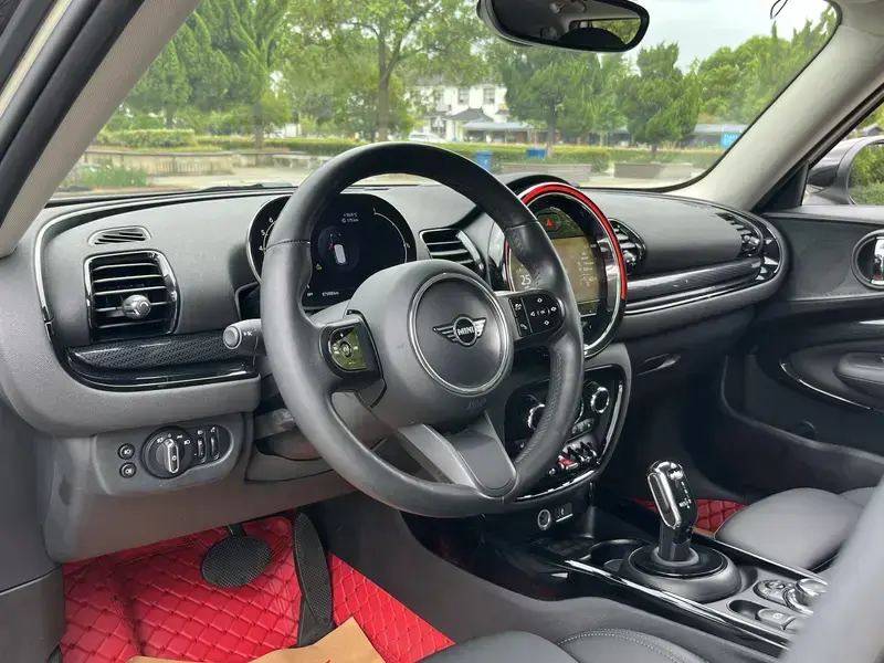 2022 Mini Clubman с пробегом 88 000 км