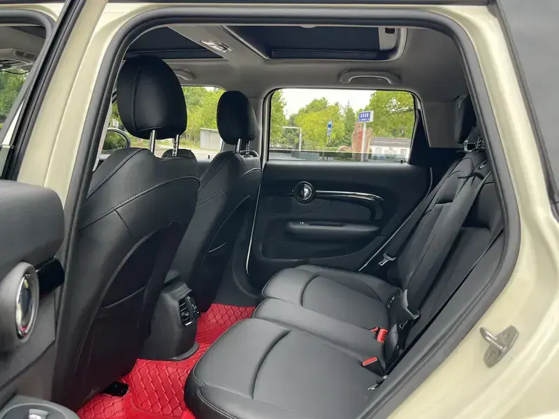 2022 Mini Clubman с пробегом 88 000 км