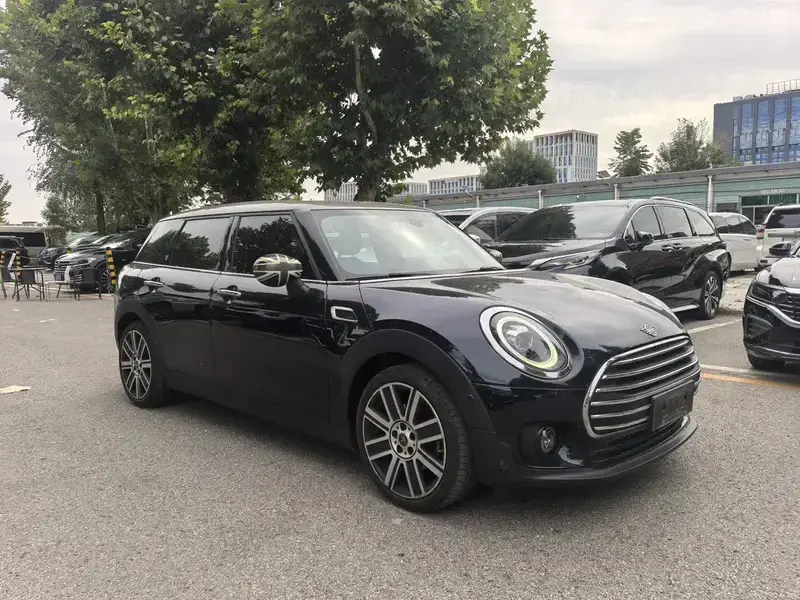 2019 Mini Clubman с пробегом 18 000 км