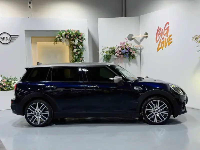2022 Mini Clubman с пробегом 68 900 км