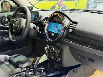 2022 Mini Clubman с пробегом 68 900 км
