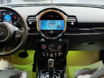 2022 Mini Clubman с пробегом 68 900 км