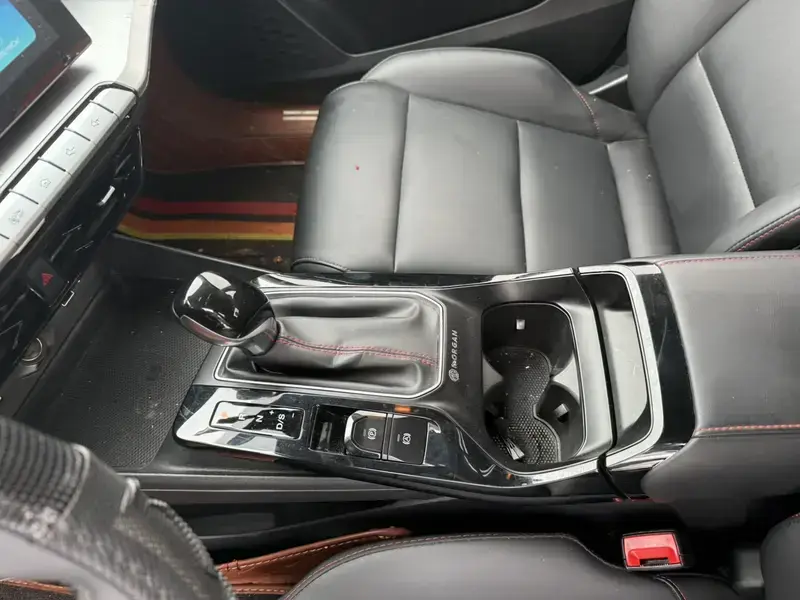 2022 MG 5 Scorpio с пробегом 16 000 км
