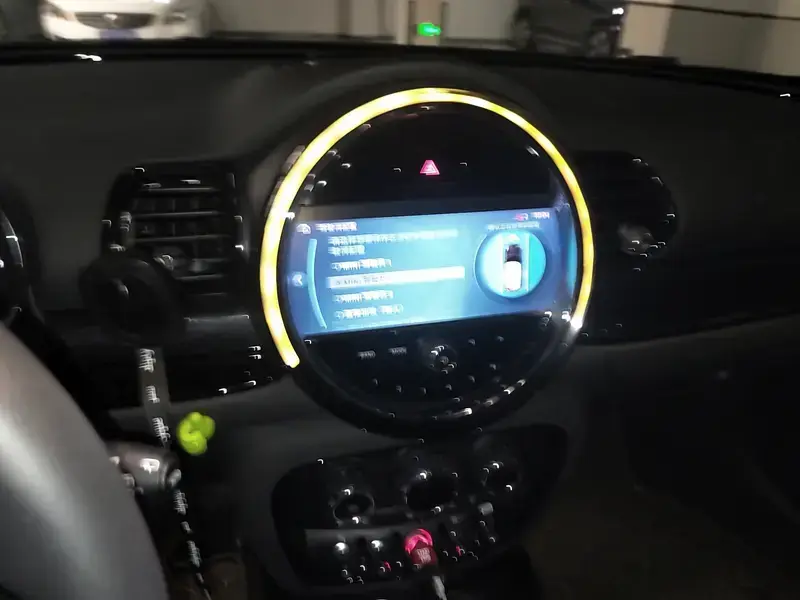 2022 Mini Clubman с пробегом 34 300 км