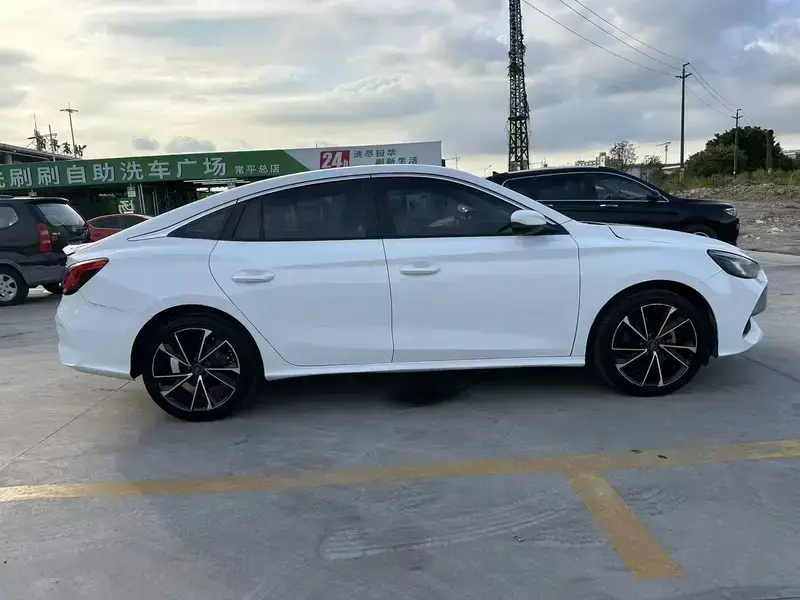 2022 MG 5 Scorpio с пробегом 42 000 км