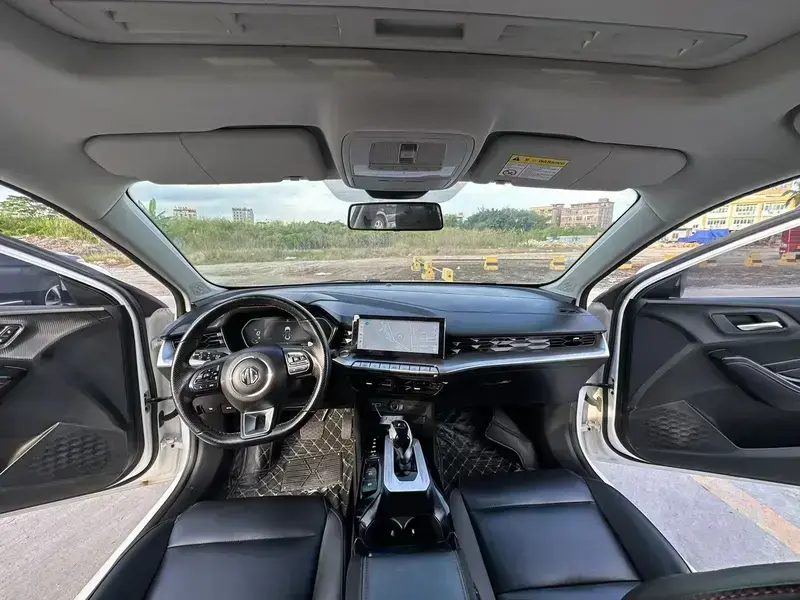2022 MG 5 Scorpio с пробегом 42 000 км