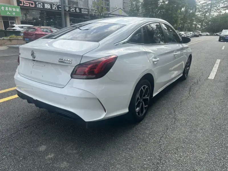 2023 MG 5 Scorpio с пробегом 22 000 км