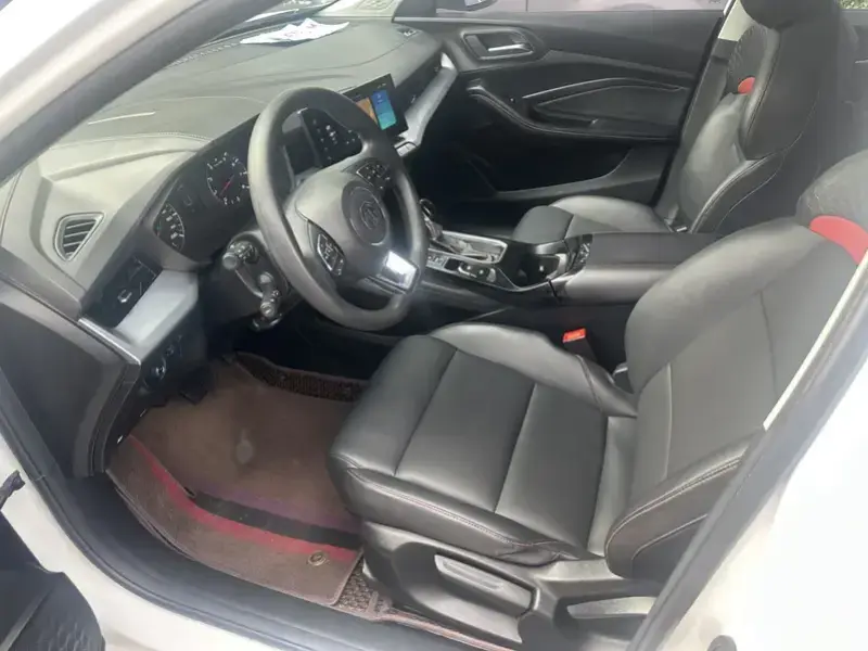 2023 MG 5 Scorpio с пробегом 22 000 км