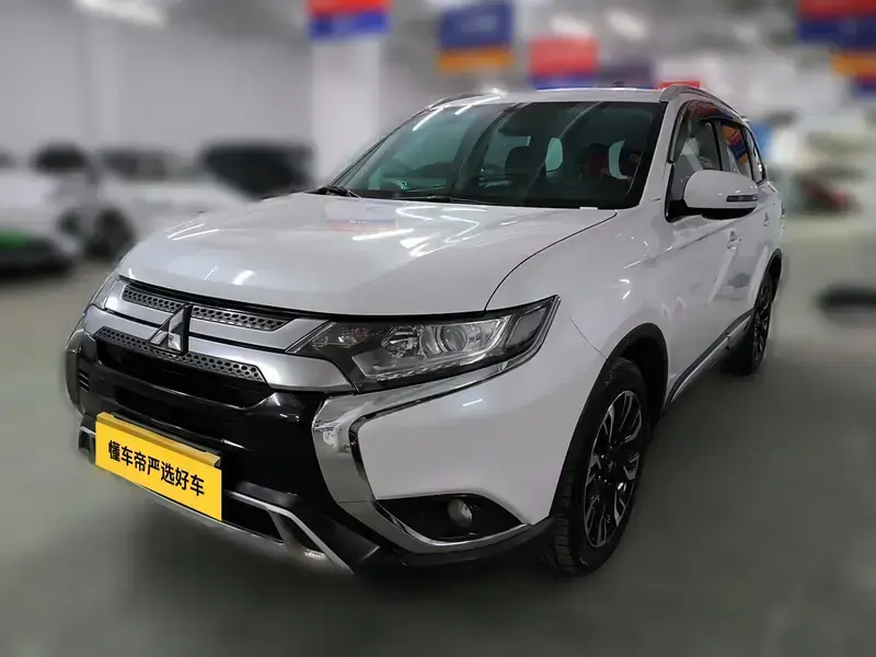 2019 Mitsubishi Outlander с пробегом 139 700 км