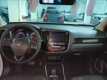 2019 Mitsubishi Outlander с пробегом 139 700 км