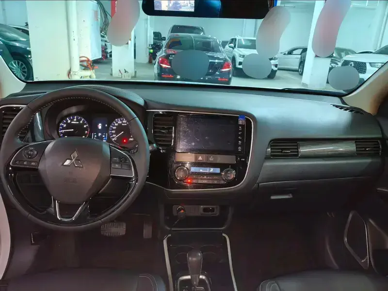 2019 Mitsubishi Outlander с пробегом 139 700 км