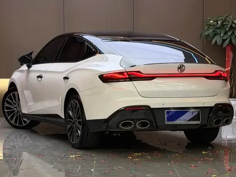 2023 MG 7 с пробегом 27 500 км