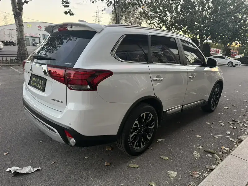 2019 Mitsubishi Outlander с пробегом 120 000 км