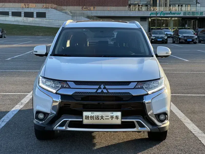 2019 Mitsubishi Outlander с пробегом 46 000 км