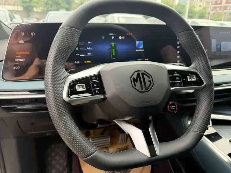 2023 MG 7 с пробегом 13 700 км