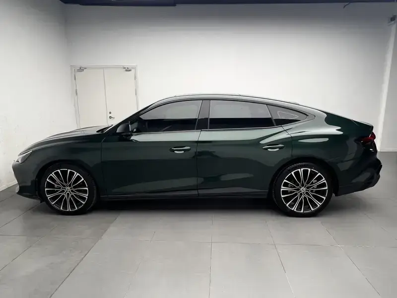 2023 MG 7 с пробегом 31 800 км