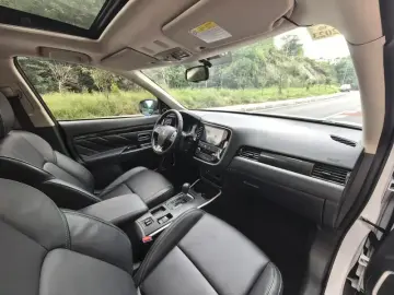2020 Mitsubishi Outlander с пробегом 30 400 км
