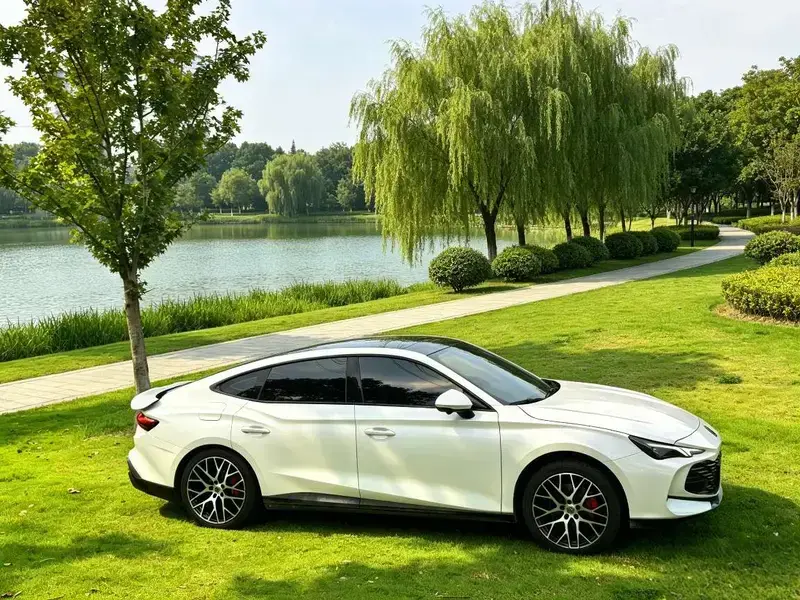 2026 MG 7 с пробегом 2 000 км