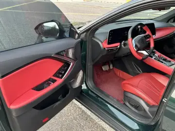 2023 MG 7 с пробегом 17 600 км