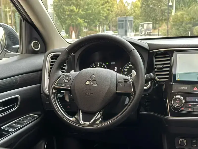 2020 Mitsubishi Outlander с пробегом 95 000 км