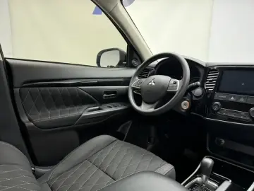 2021 Mitsubishi Outlander с пробегом 27 000 км
