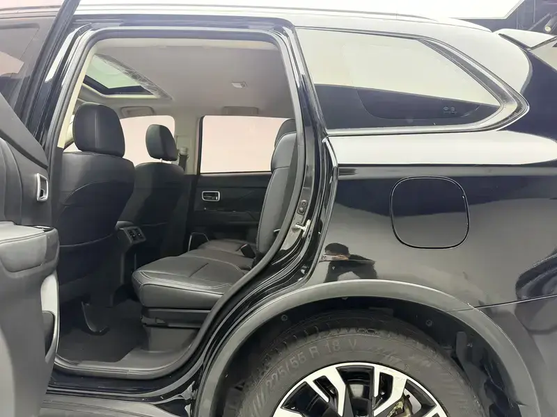 2020 Mitsubishi Outlander с пробегом 81 700 км