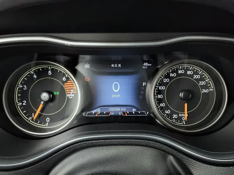 2022 Jeep Cherokee с пробегом 102 399 км