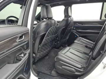 2022 Jeep Cherokee с пробегом 66 644 км