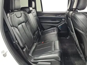 2022 Jeep Cherokee с пробегом 66 644 км