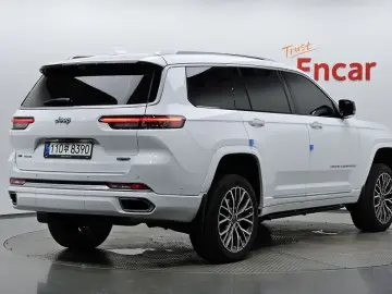 2023 Jeep Cherokee с пробегом 54 314 км