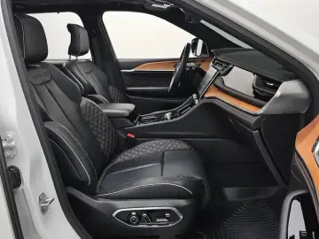 2023 Jeep Cherokee с пробегом 54 314 км